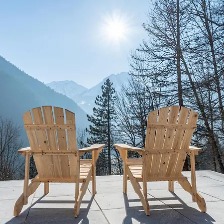 Flachaire Bed & Breakfast 3*
